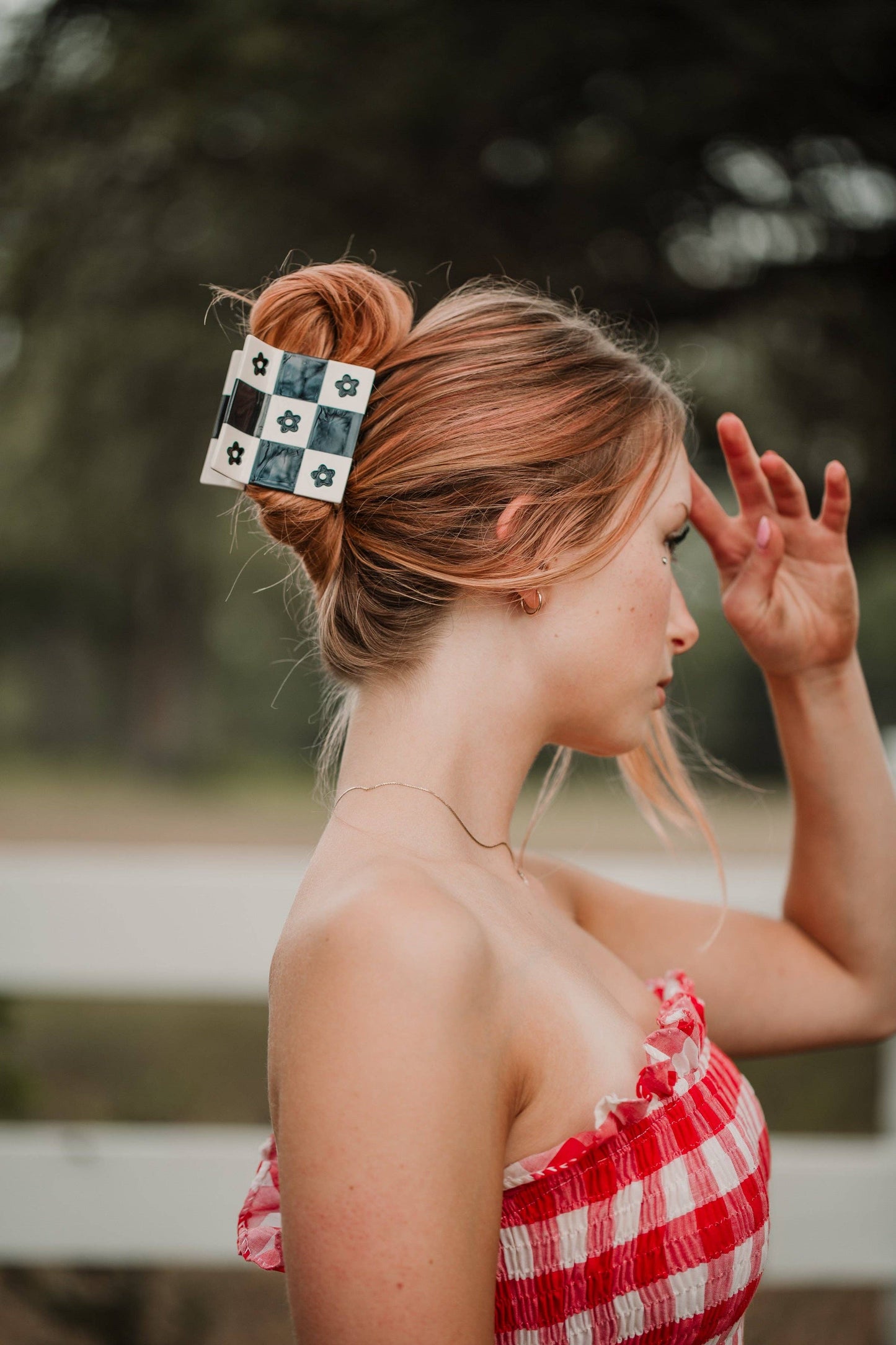 Daisy Patchwork Claw