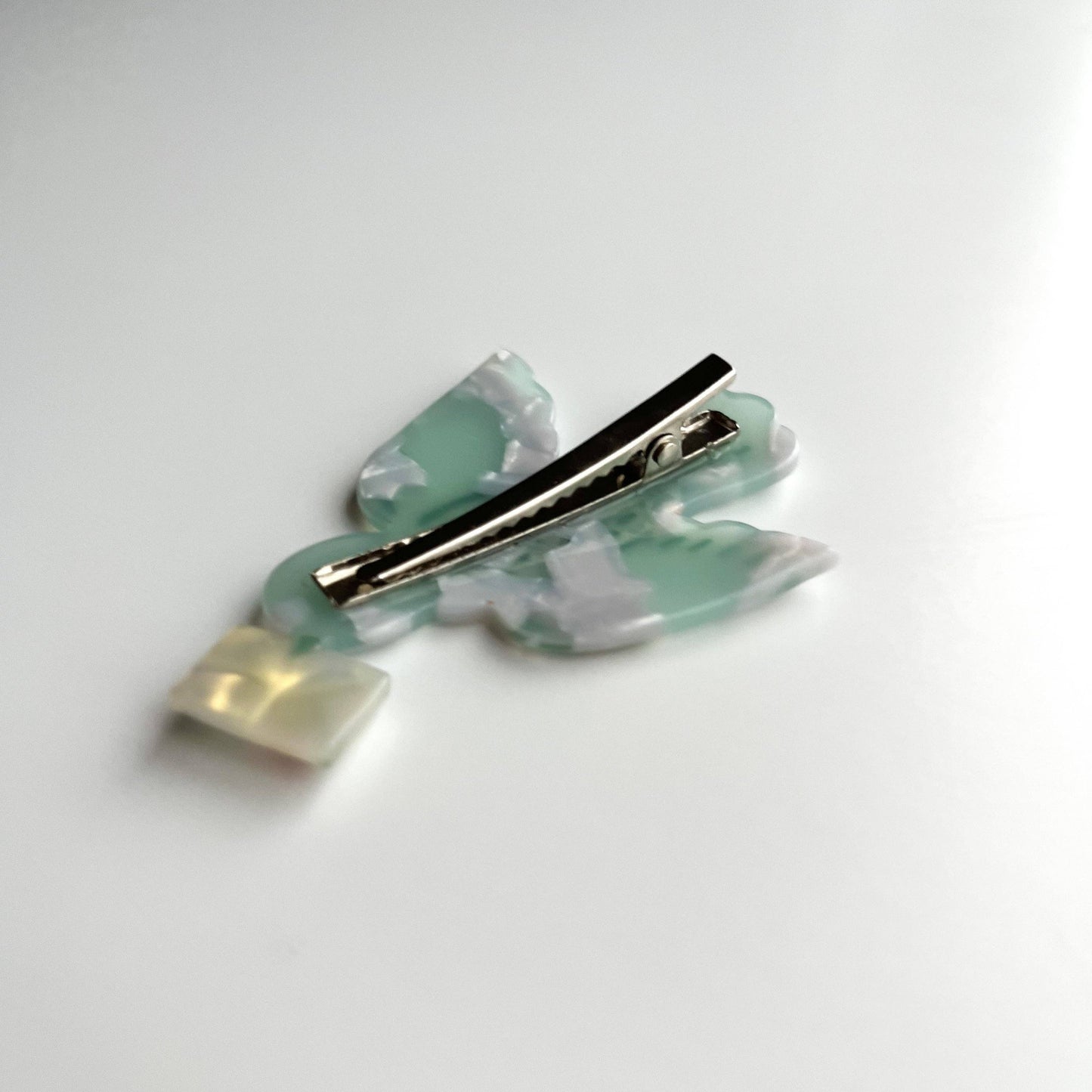 Lovebird Clip