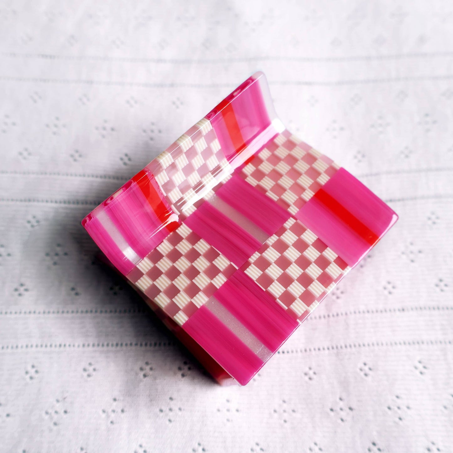 Magenta Nine Patch Claw (M)
