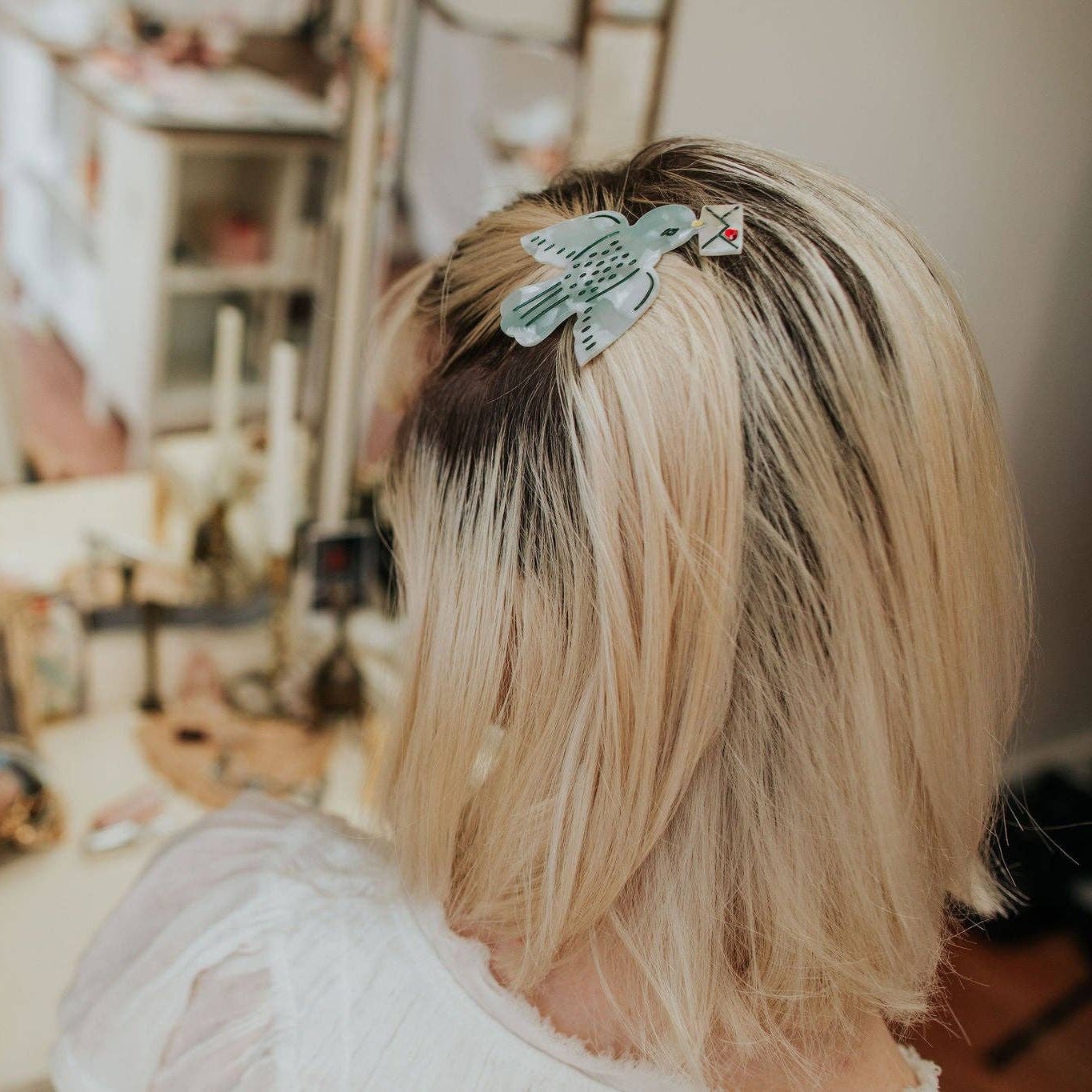 Lovebird Clip
