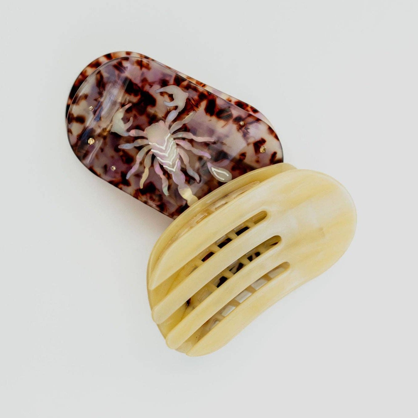 Scorpion Hair Claw