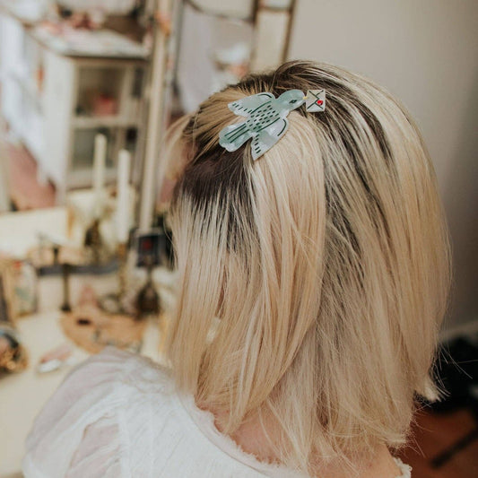Lovebird Clip