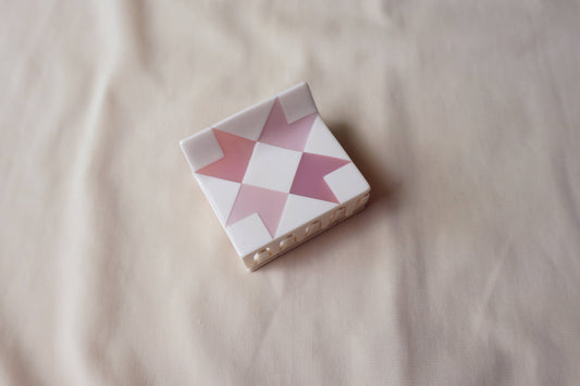 Dusty Rose Quilt Claw (XS)
