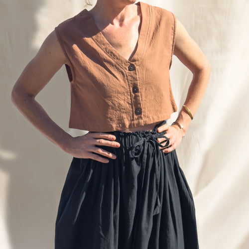 Aarti Reversible Top/Vest, rust *botanical dye