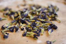 Load image into Gallery viewer, Butterfly Pea Flower Tea