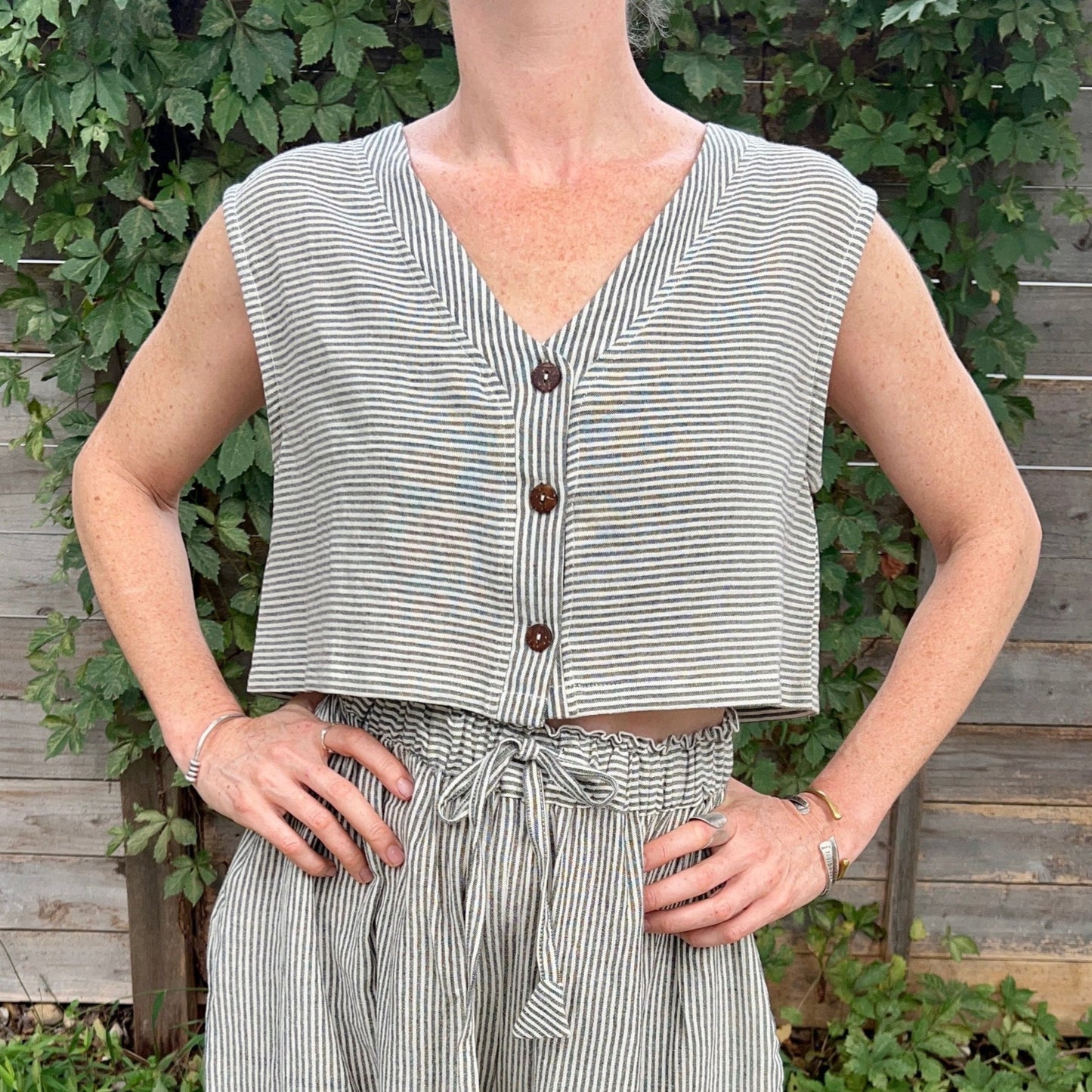 Aarti Reversible Top/Vest, black & white pin stripes