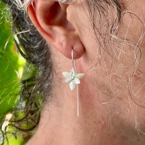 Dainty Flower Earrings - Small World Goods