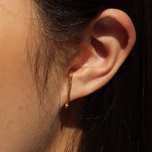 Load image into Gallery viewer, River Ear Cuff - Small World Goods