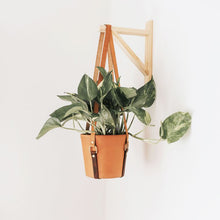 Load image into Gallery viewer, Simple Leather Plant Sling - Small World Goods