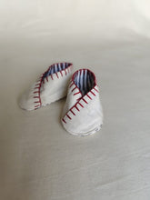 Load image into Gallery viewer, Baby Booties